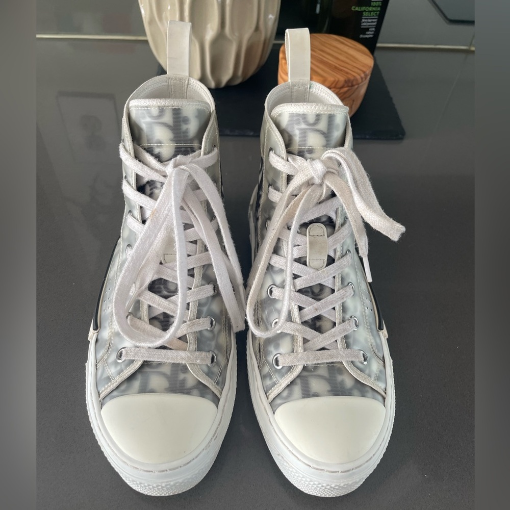 B23 League High-Top Sneaker White and Black Dior Oblique Canvas